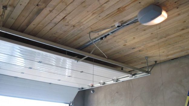 Автоматика для секционных гаражных ворот