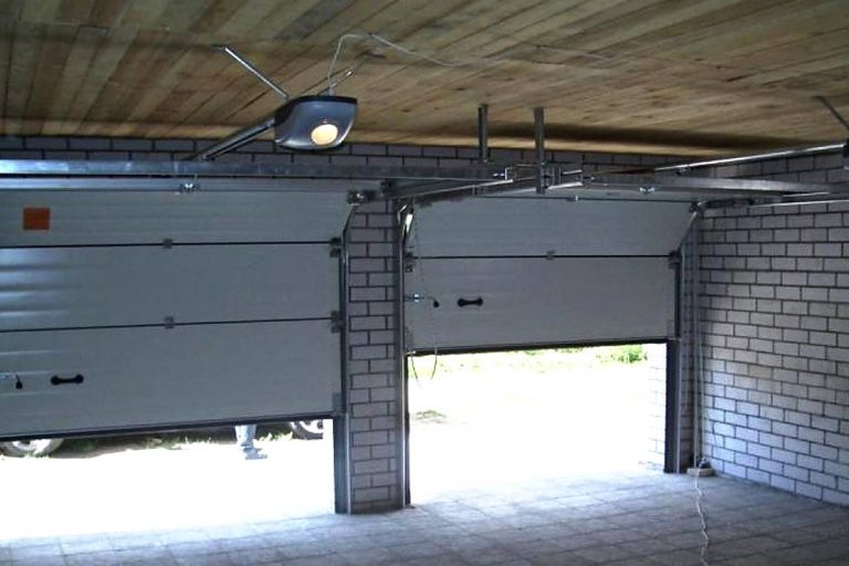 секционные гаражные ворота
