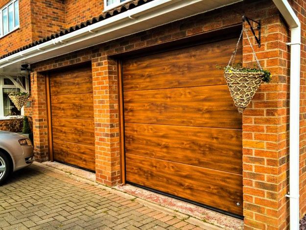 montazh-sekcionnyh-vorot-1 Калькулятор секционных гаражных ворот Дорхан